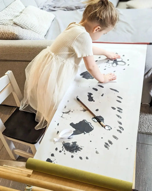 Les-Avantages-de-la-Peinture-Réutilisable-pour-Enfant-Pourquoi-Opter-pour-la-Magic-Toile P'tits Explorateurs